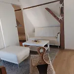 Au Jardin De Lucie Etage Apartamento