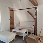 Au Jardin De Lucie Etage Apartamento