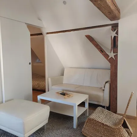 Au Jardin De Lucie Etage Apartment